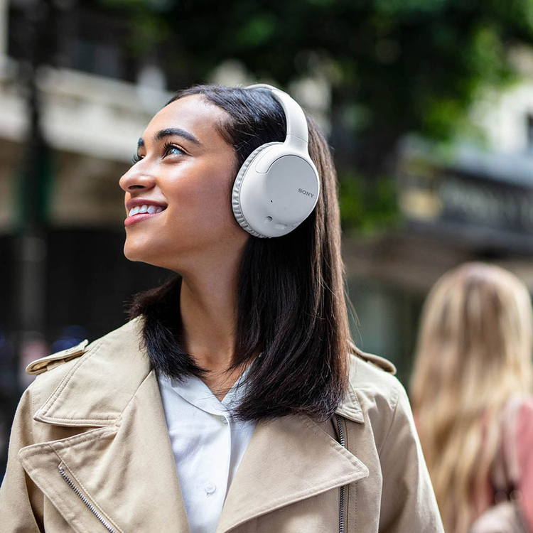 Audífonos de Diadema SONY Inalámbricos Bluetooth Over Ear WH-CH710N Cancelación de Ruido Blanco