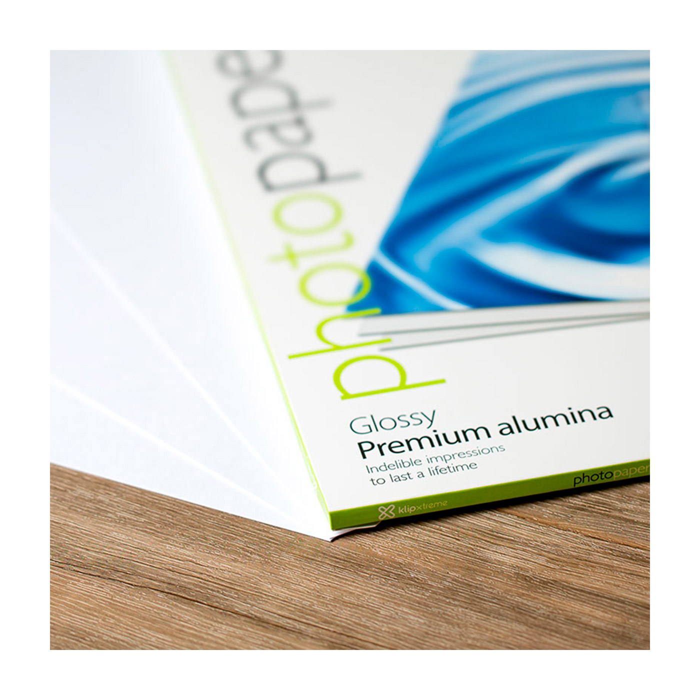 Papel KLIP XTREME fotográfico Resistente al Agua 21.59 x 27.94cm Papel KLIP XTREME fotográfico Resistente al Agua 21.59 x 27.94cm